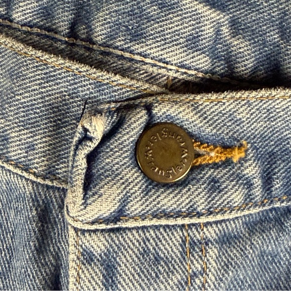 Vintage Wrangler Authentic Jeans Mens 36x32 Light Wash Blue Tapered USA Denim - Picture 5 of 16